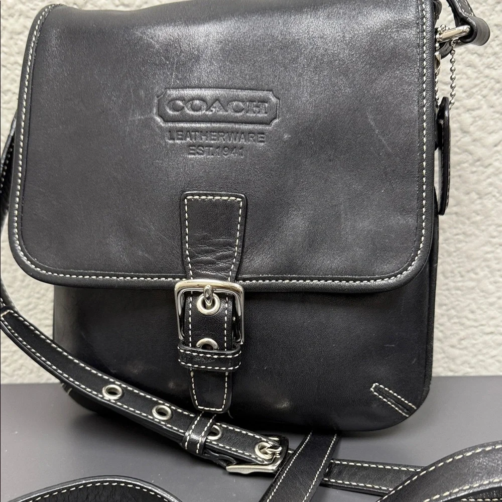 Vintage Coach Black Flap SoHo Leatherwear Messenger/Crossbody - Picture 2 of 10